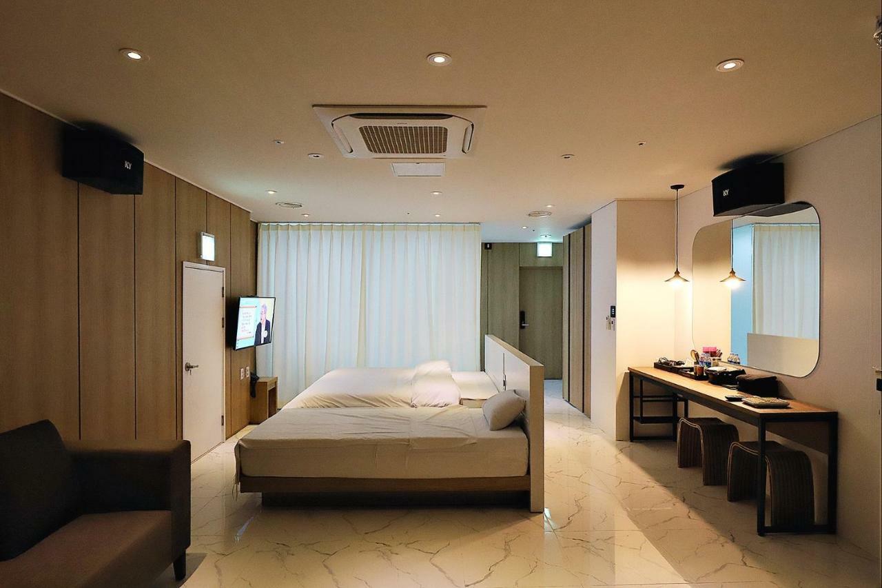 Biennale Hotel Gwangju Metropolitan City Esterno foto